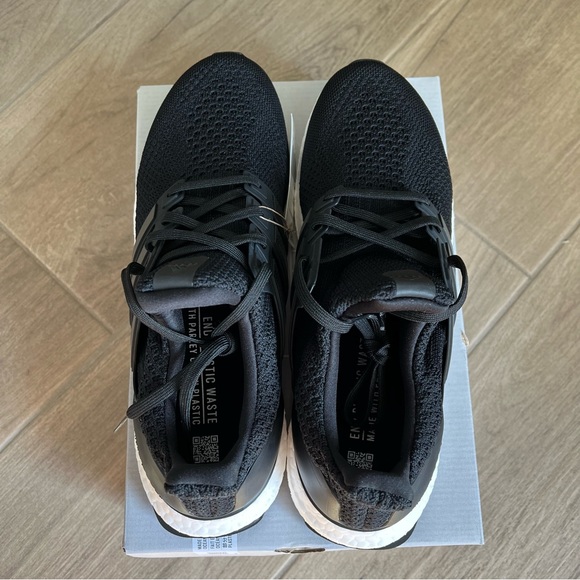 adidas Men's Ultraboost 5.0 DNA Shoes - Picture 6 of 8